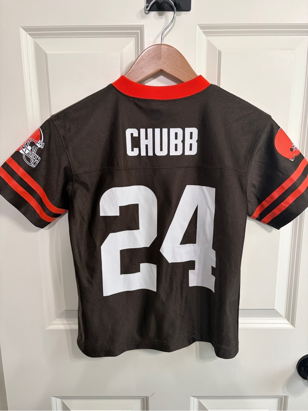 Like New Cleveland Browns Kids’ size M/8 Football Jersey #24 Chubb. - Picture 2 of 7